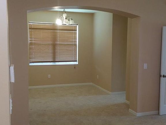 5th image of 1029 Windton Oak Dr