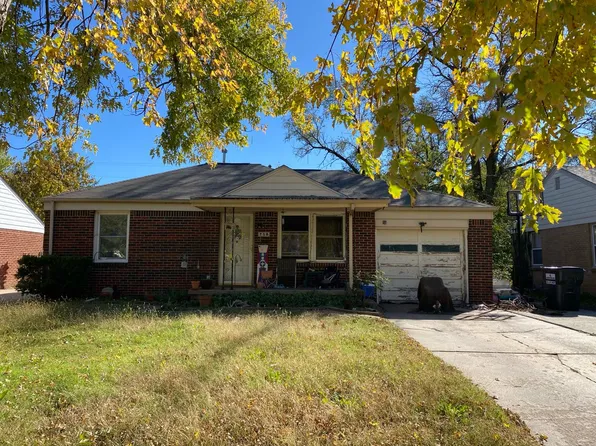 718 S Eastridge Dr, Wichita, KS 67207