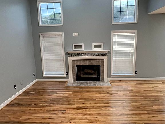 4th image of 431 Forest Lakes Dr
