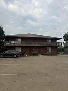 2025 College Avenue — Photo 1