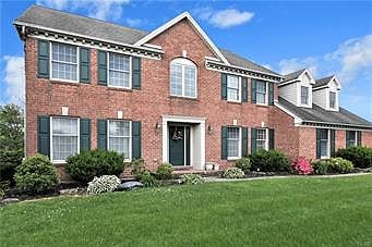 3rd image of 5028 Elmhurst Dr