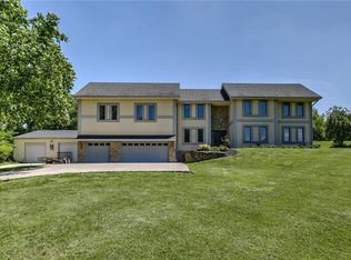 7613 NW John Anders Rd, Parkville, MO 64152