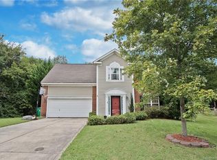 4505 Fox Thorne Dr, Charlotte, NC 28216