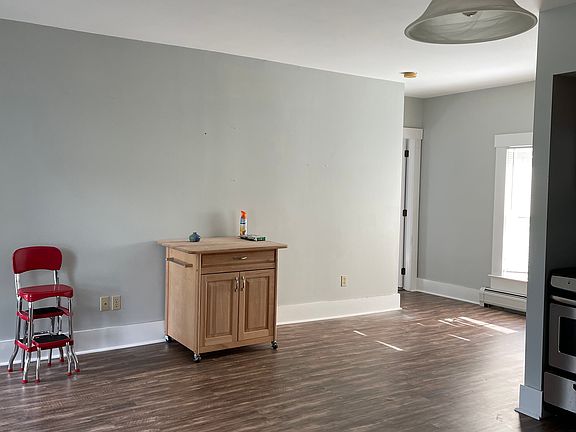 3rd image of 8 Maple St #5
