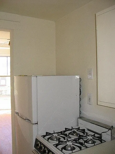 1 bed, 625 sqft, $990 — Photo 2