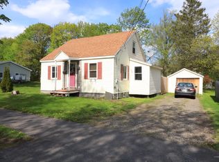 247 Parkview Ave, Bangor, ME 04401