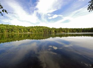 521 Lake 5 Dr, Traverse City, MI 49696