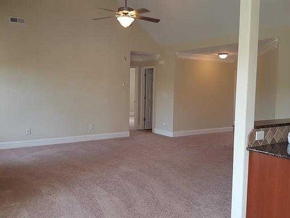 Dining Area toward LR