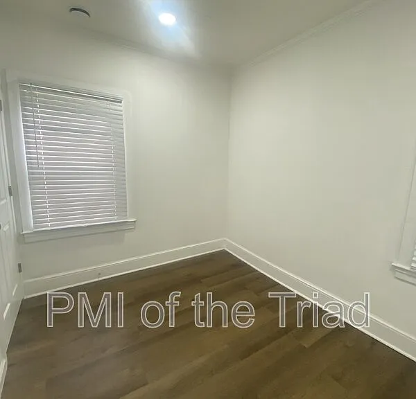 1318 Ridge Ave — Photo 11