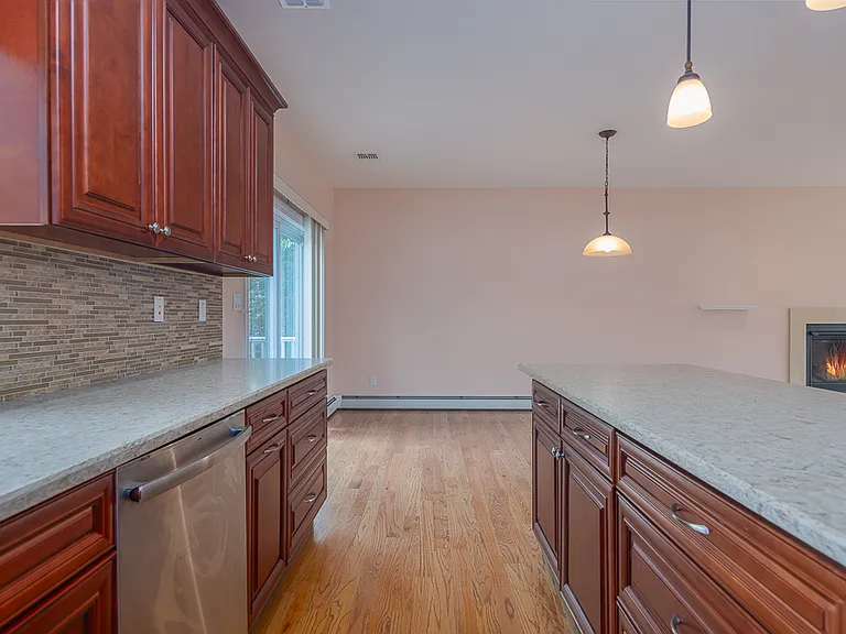 69 Heights Rd — Photo 8