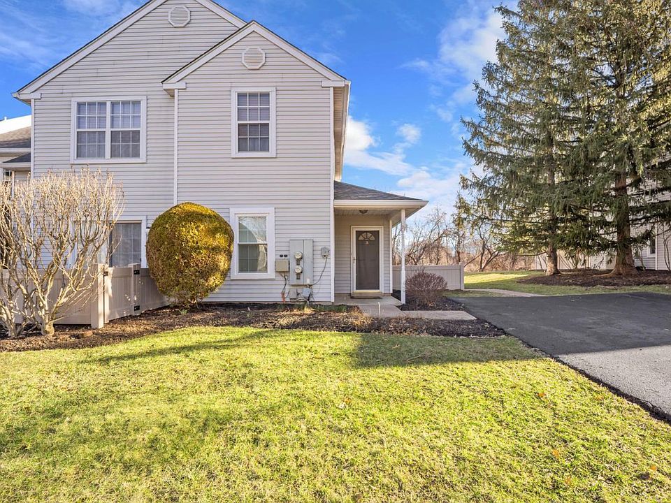 1st image of 31 Everett Dr