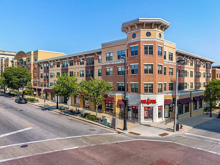 Library Hill Apartments — Photo 35