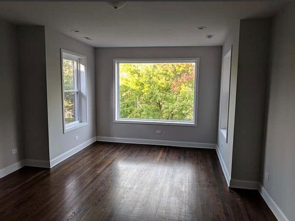 2nd image of 7827 S Loomis Blvd #1