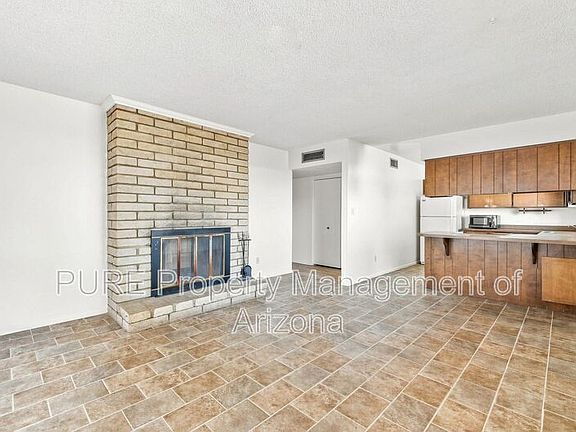 4th image of 2604 W Ellis Dr