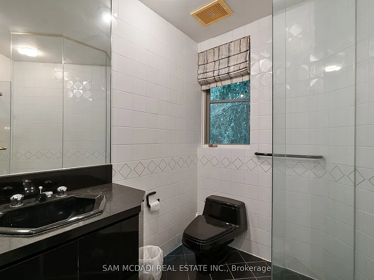 9 Flaherty Ln — Photo 34