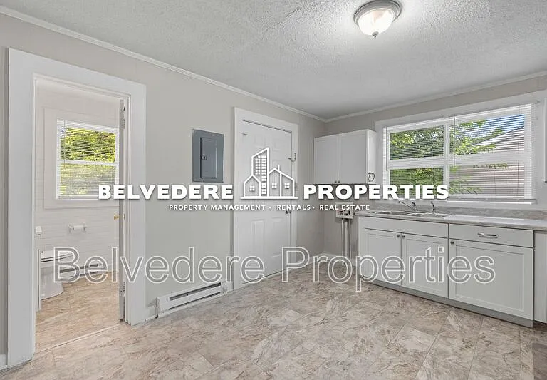 114 Charles Ave #B — Photo 10