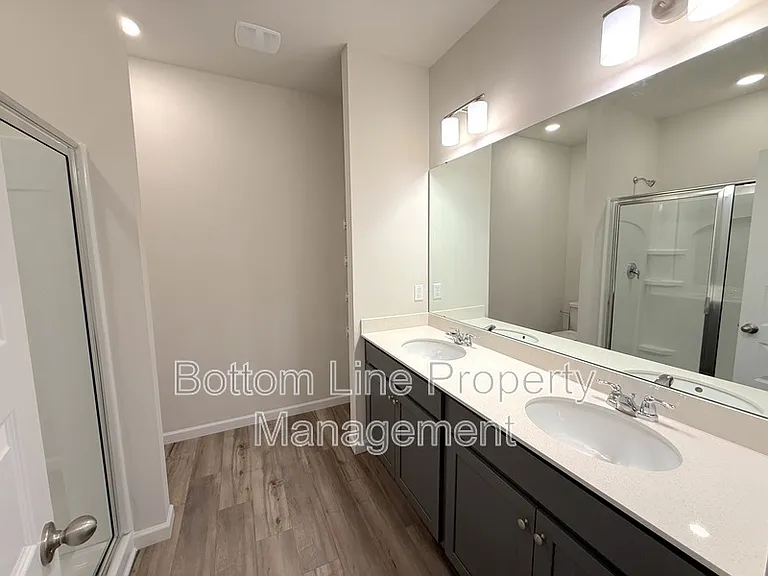 2735 Winn Mill Dr — Photo 17