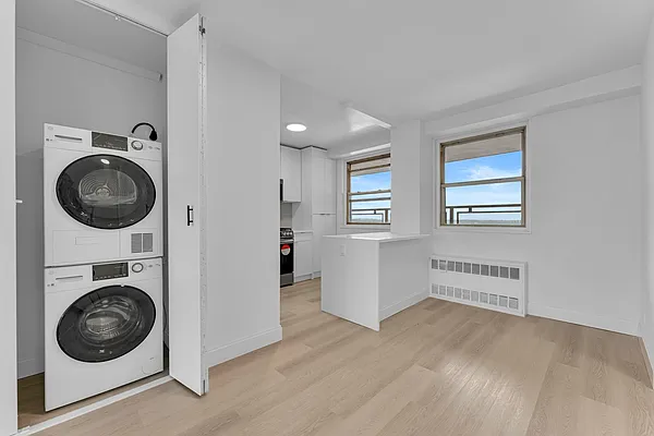 Sold by Compass | media 3