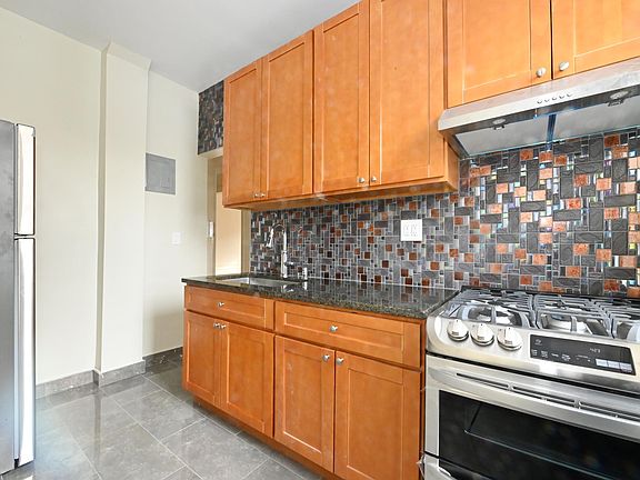 4th image of 8840 144th St #A4