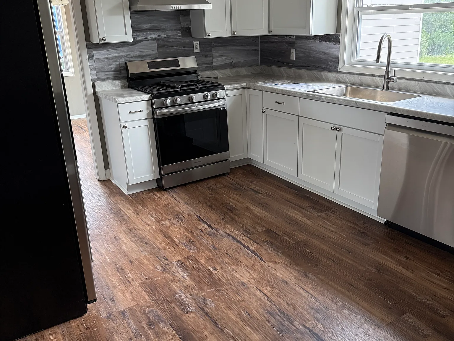 4 bed, 1840 sqft, $4,000 — Photo 3