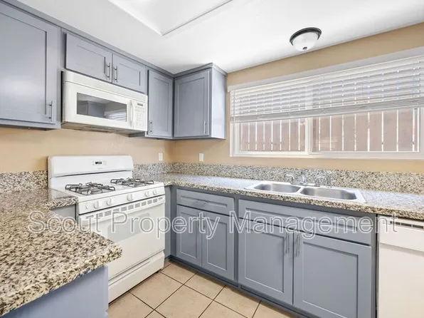 28911 Calle Del Lago APT C, Murrieta, CA 92563