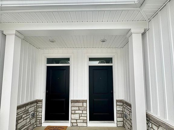 2nd image of 6417 N Hamilton Rd