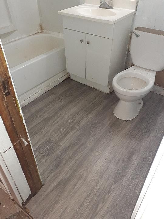 2nd image of 1606 Tracy St #7