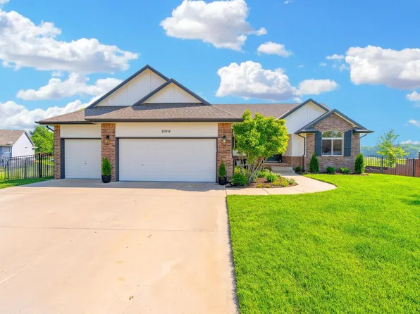 15918 E Rosewood Ct, Wichita, KS 67230