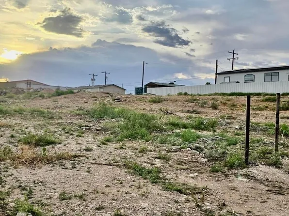 3006 Carver St, Carlsbad, NM 88220