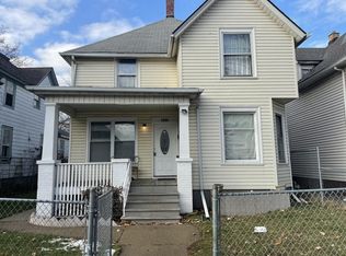 1806 Howe St, Racine, WI 53403