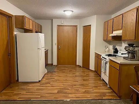 750 Broadway Ave S #4 — Photo 6