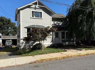 18 Bacon Ave, Middletown, CT 06457