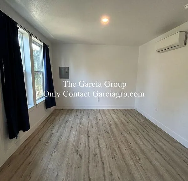 8780 SE Flavel St #STUDIO — Photo 4