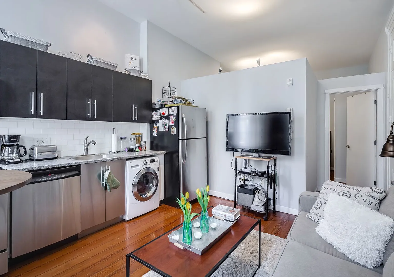 1320 Pine Street — Photo 4