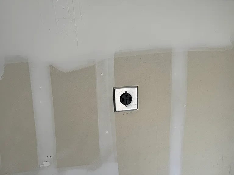 EV Connector