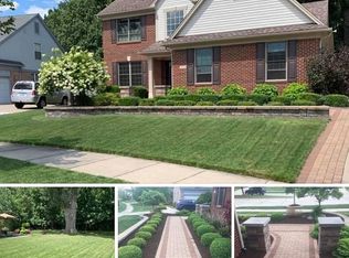 28244 Aspen Blvd, Flat Rock, MI 48134