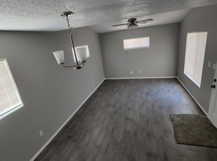 315 Cornell Dr SE #D, Albuquerque, NM 87106