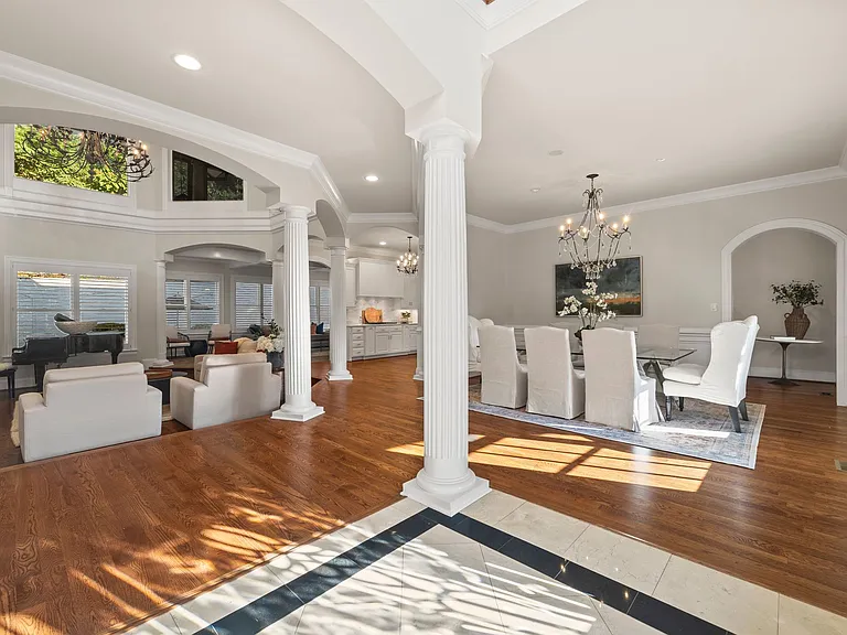 937 Travelers Ct — Photo 12