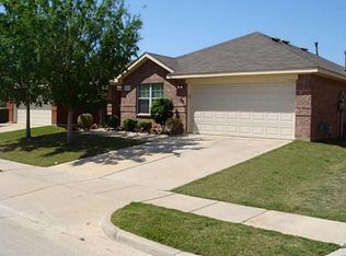 8545 Prairie Fire Dr, Fort Worth, TX 76131
