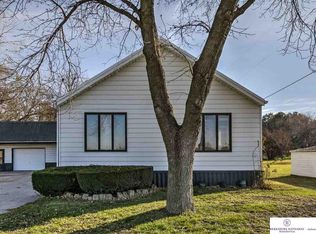 5211 S 60th St, Omaha, NE 68117