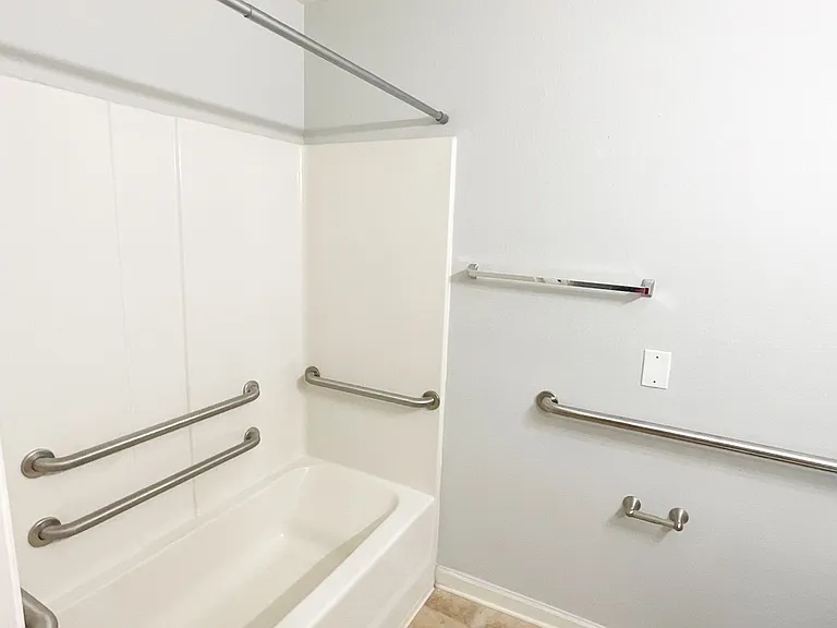 Blue Ridge Village Apartments — Photo 11