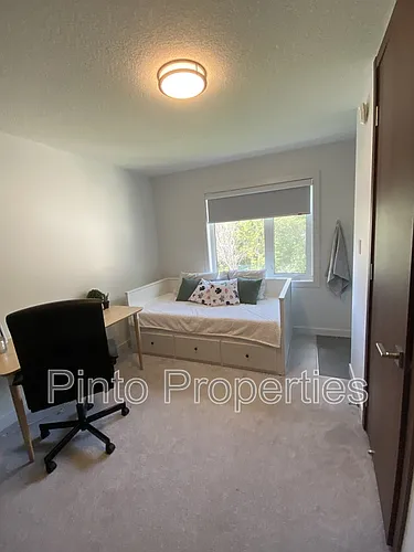 10749 86th Ave NW Photo 1