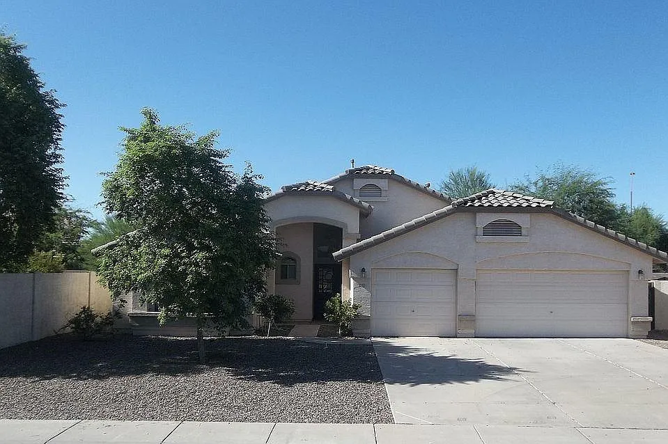 12750 W Edgemont Ave — Photo 1