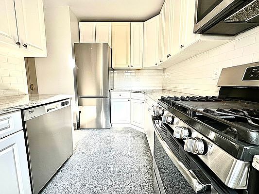1st image of 5008 Broadway APT 5H