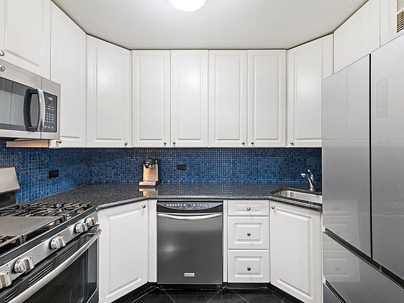 4th image of 345 E 93rd St APT 10H