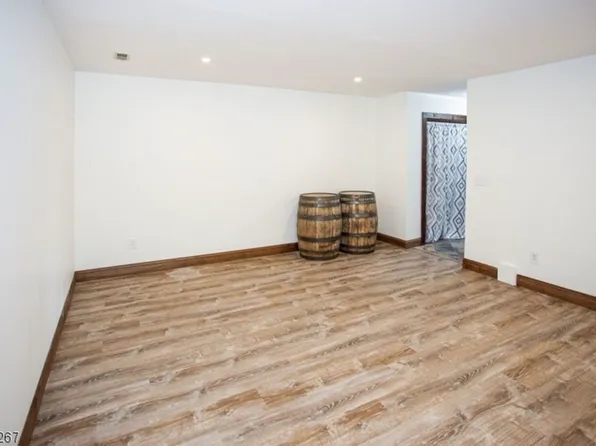 1 Augusta Dr Unit 3, Vernon, NJ 07462
