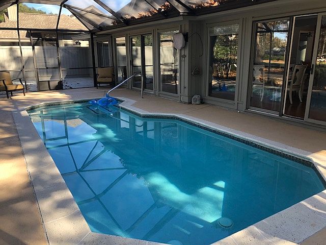 1st image of 21 Ellenita Dr