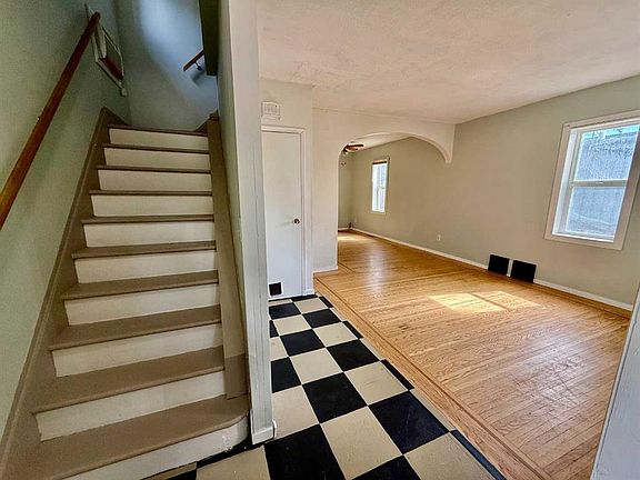 4th image of 5133 50th St