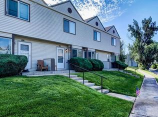 7638 Lexington Manor Dr, Colorado Springs, CO 80920