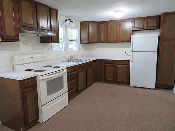 3rd image of 322 N 9th St